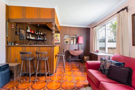 Charming and convenient! - Photo 2