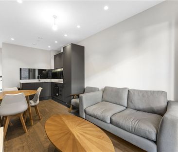 Selsdon Way, London, E14 9FH - Photo 2
