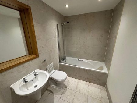 2 bedroom flat to rent - Photo 5