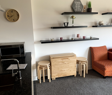 Brilliant!! Quality Fully Furnished apartment - Photo 6