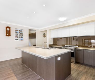 Stylish Living with Ultimate Comfort & Convenience! - Photo 1