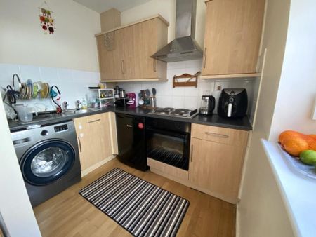 2 bedroom apartment to rent - Photo 2