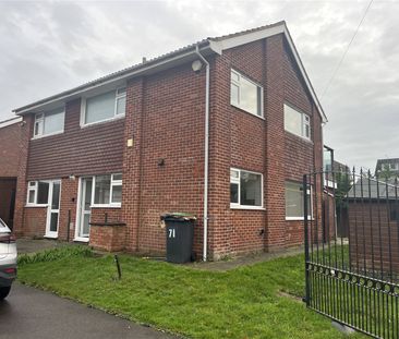 4 bedroom house to rent Southwood Road, Hayling Island, Hampshire, ... - Photo 1