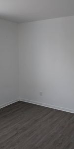 Grand 5 1/2 rénové à Sainte-Julie disponible dès maintenant - Photo 4