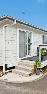 Effortless Living&comma; Opposite Kurnell Beach - Photo 3