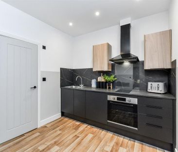 Studio to rent - Photo 2
