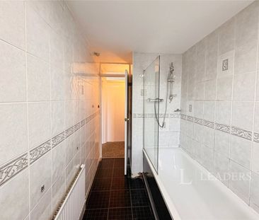 2 bedroom apartment to rent Pinehurst Drive, B38 - Photo 4