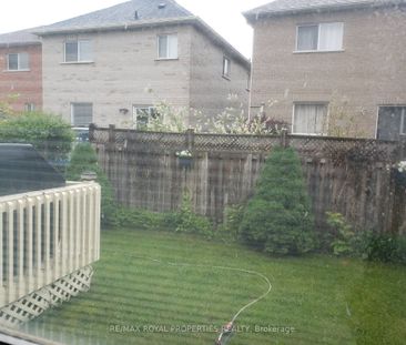 For Lease - 22 Grape Trail Unit# Main & 2nd Floor, Brampton, Ontario - Photo 1