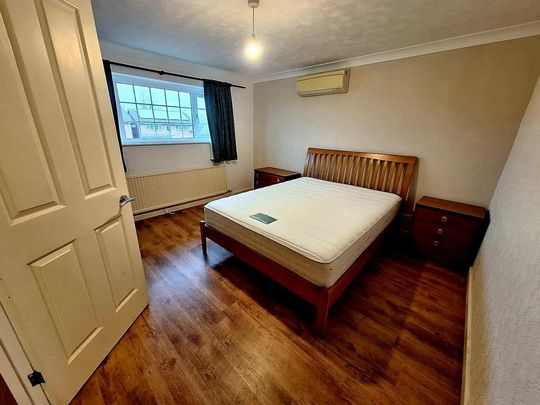4 bedroom detached house to rent - Photo 1