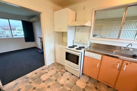 Excellent value and close to town! - Photo 5