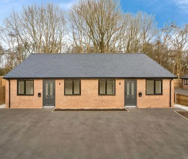 2 bedroom Bungalow To Let - Photo 1