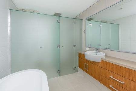 BATAVIA MARINA APARTMENT - LIVE THE LIFE OF LUXURY! - Photo 5