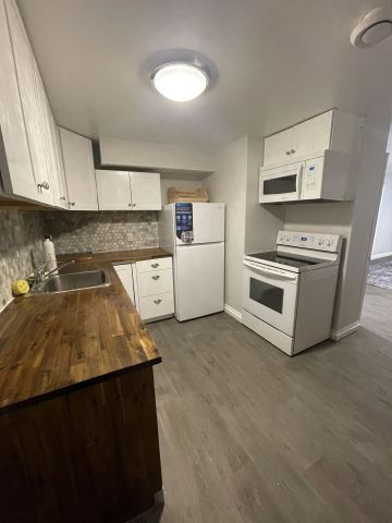 For Lease - 8 Daphne Crescent, Barrie, Ontario - Photo 4