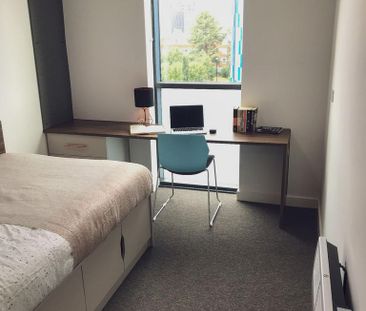 1 bedroom in a house share to rent - Photo 4