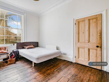 2 bedroom end of terrace house to rent - Photo 2