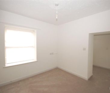 1 bedroom semi-detached house to rent - Photo 4
