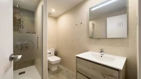 Carrer del Rosselló, Barcelona, Catalonia 08008 - Photo 5