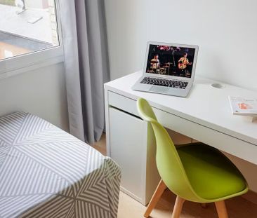 Carrer d'Amílcar, Barcelona, Catalonia 08041 - Photo 3