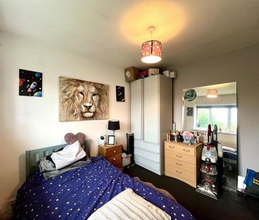 3 bedroom semi-detached house to rent - Photo 6