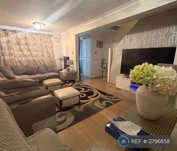 3 bedroom terraced house to rent - Photo 3