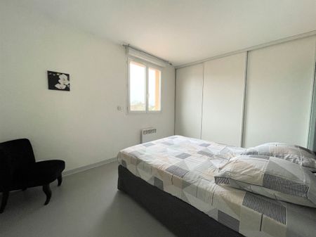 Location Appartement 2 pièces 43m² - Photo 2