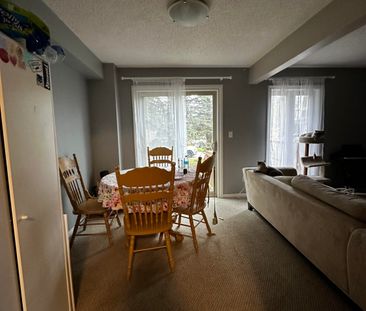 302 College Ave W, Guelph - Photo 3