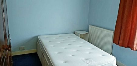 3 Bed - Cardigan Road, Reading - Photo 5