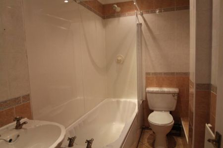 TL Cunningham Street, Dundee - Photo 4