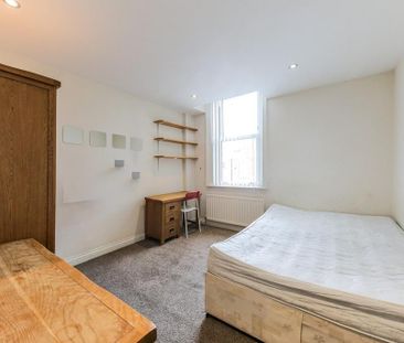 6 bedroom house to rent - Photo 4