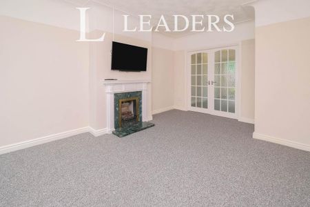 3 bedroom semi-detached house to rent - Photo 5