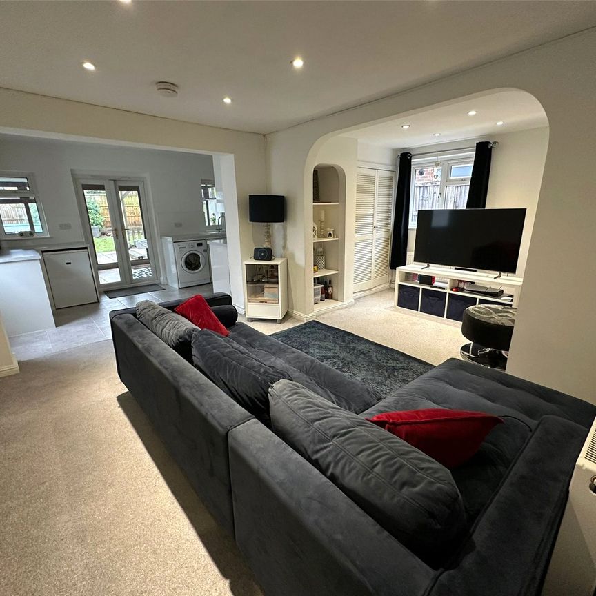 Connaught Road, Fleet, Hampshire, GU51 - Photo 1