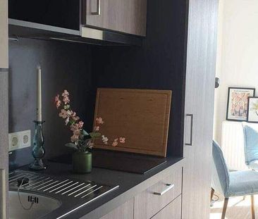 Willkommen in Ihrer vollmöblierten Singlewohnung! Warmmiete inkl. S... - Photo 1