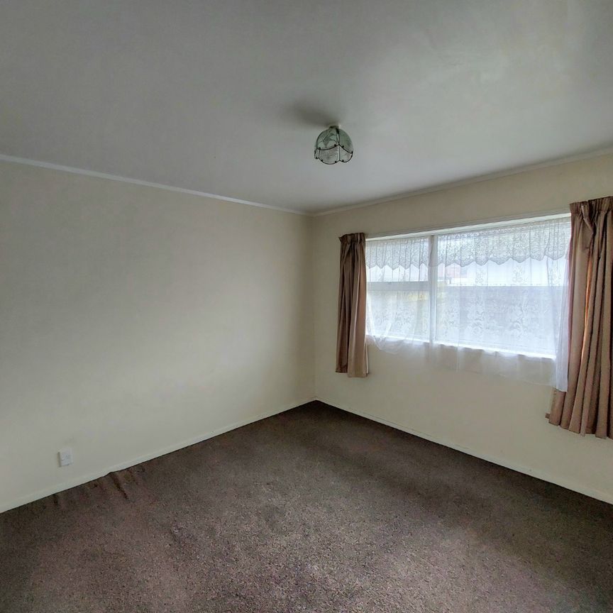 Tidy brick n tile unit - Photo 1