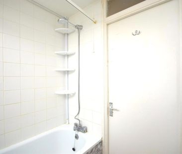 Studio Flat, Stanthorpe Road, SW16 - Photo 2