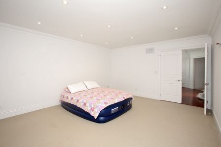 For Lease - 374 Glengarry Avenue, Toronto, Ontario - Photo 2