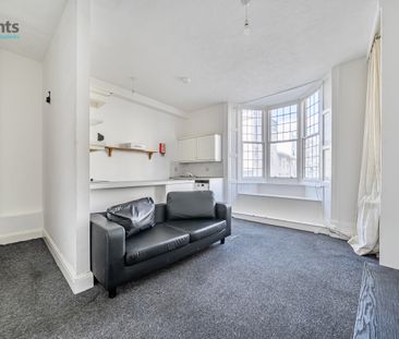 3 bedroom terraced maisonette to rent - Photo 3