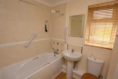 1 bedroom end of terrace house to rent - Photo 3