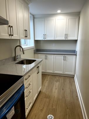 For Lease - 3131 Lenester Drive Unit# Lower level, Mississauga, Ontario - Photo 1