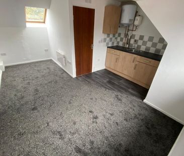 Pershore Court - Photo 3