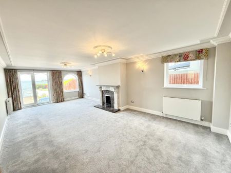 6 bedroom detached house to rent - Photo 2
