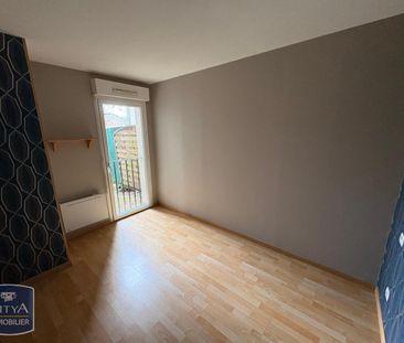 Location Appartement 2 pièces 50m² ST MICHEL 16470 - Photo 3