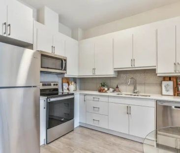 Hyde Park Village Apartments | 1600 Hyde Park Rd, London - Photo 1