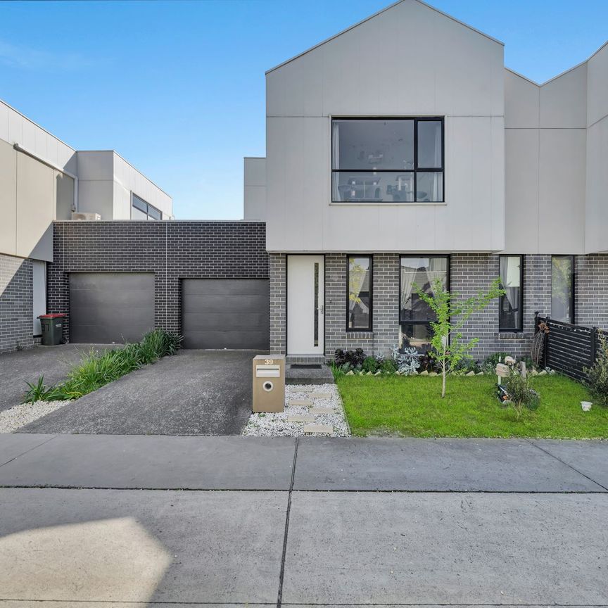 39 Quarter Circuit, Springvale. - Photo 1