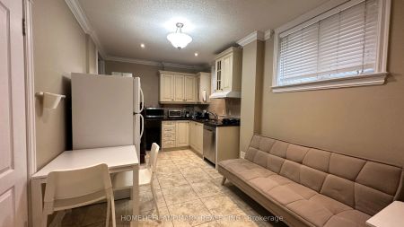 202C Finch Avenue #lower - Photo 4