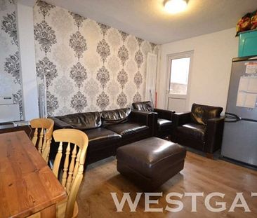 4 Bed - Pitcroft Avenue, University Area - Photo 3