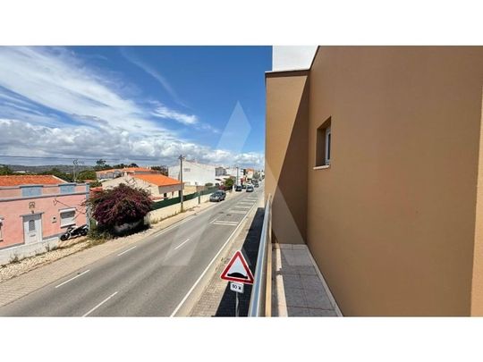 2 room luxury Apartment for rent in Pata de Baixo - Photo 1