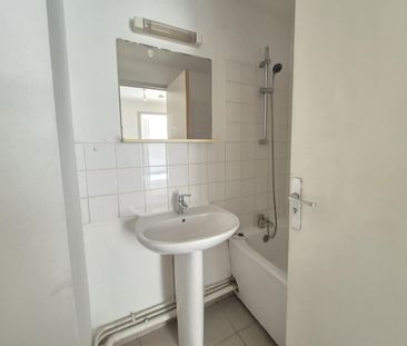 Location Appartement 2 pièces 37m² ARRAS 62000 - Photo 3