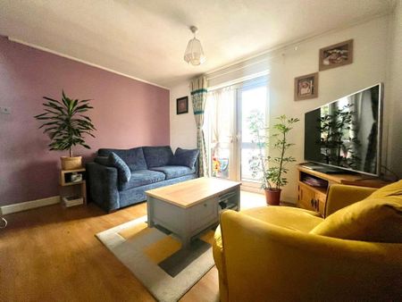 2 bedroom semi-detached house to rent - Photo 3