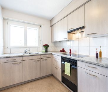 Perfect for little explorers: bright family apartment with playground! - Foto 1