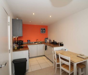 1 bed Flat for rent - Photo 4